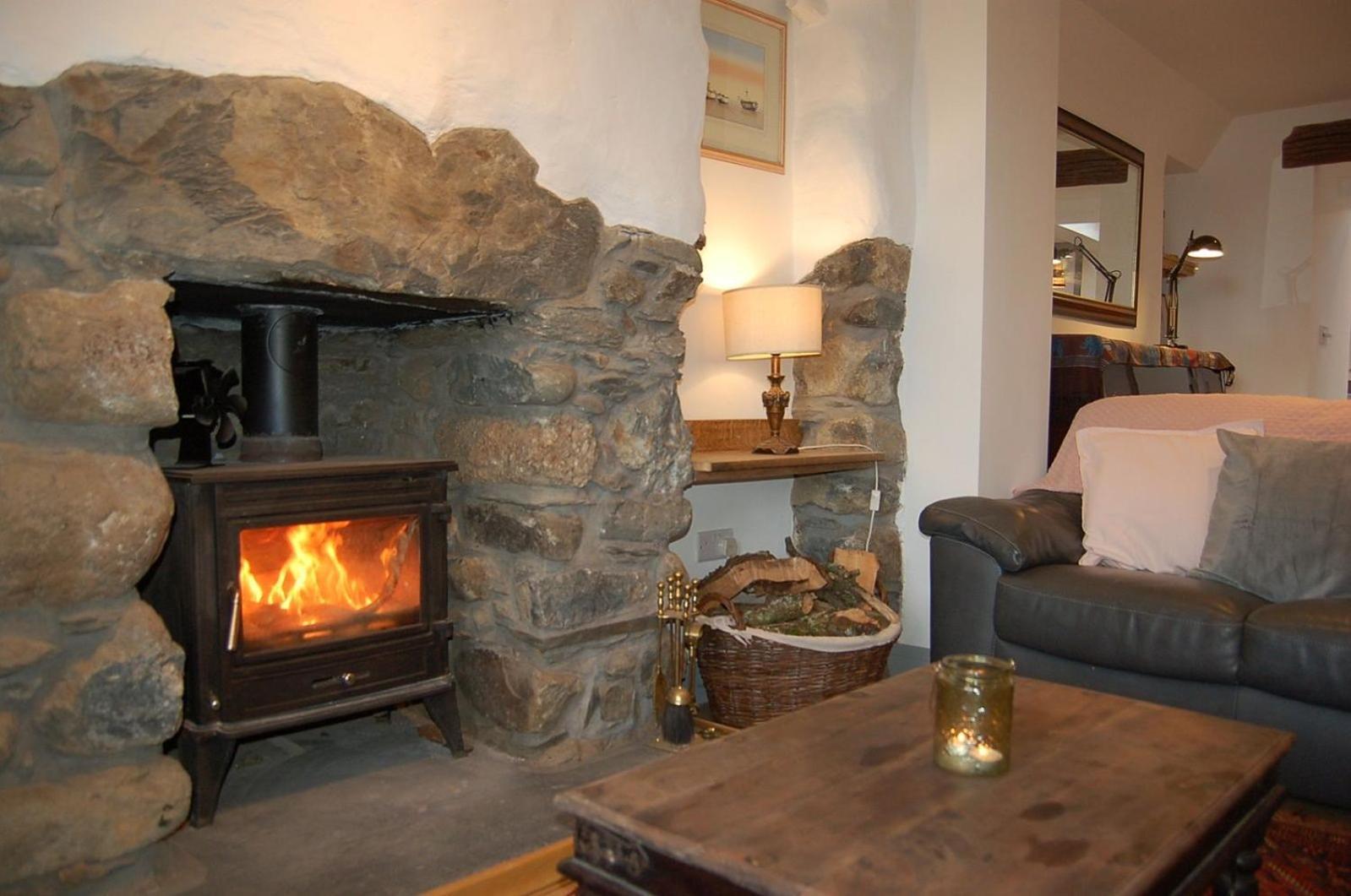 Ty Del - Beautiful Home In Tywyn Exteriör bild